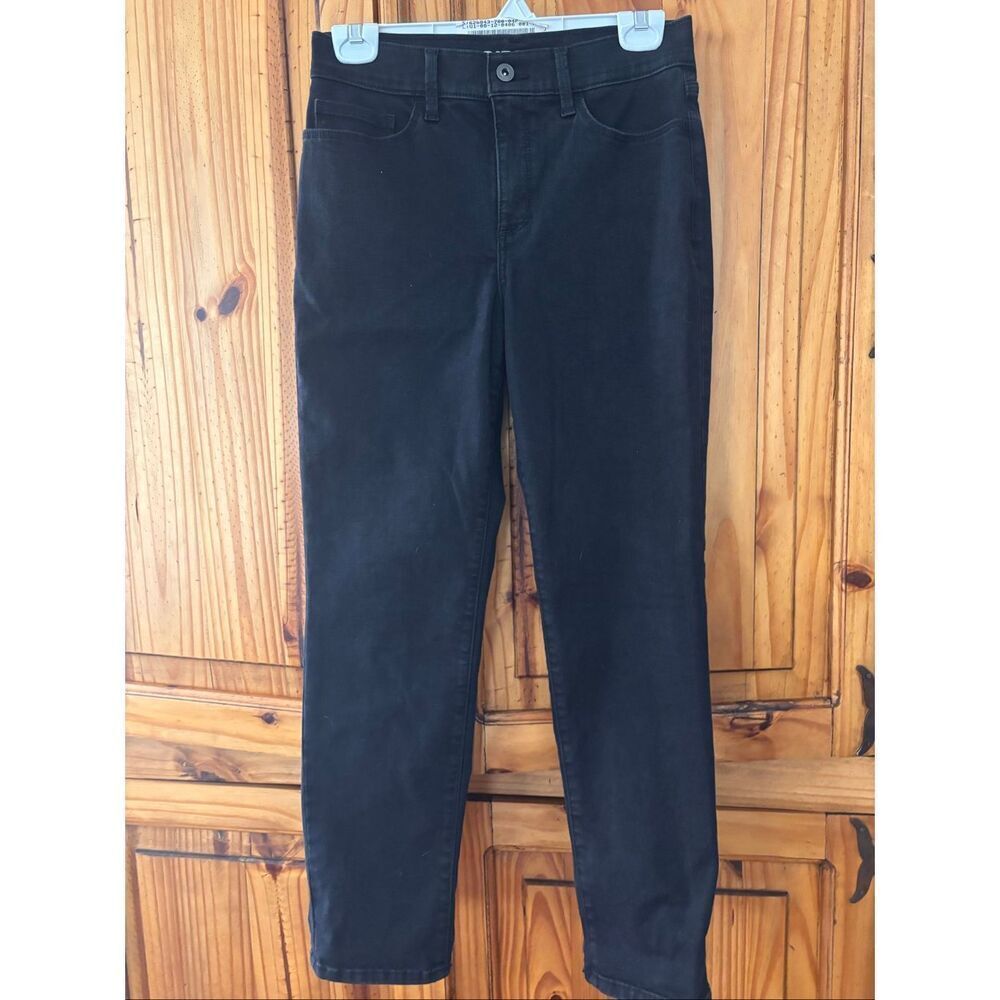 Eddie Bauer Venture Stretch High Rise Straight Leg Jeans